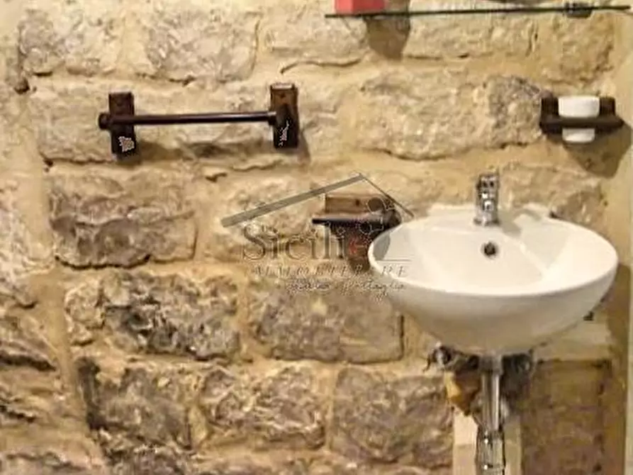 Immagine 17 di Villa in vendita  a Scicli