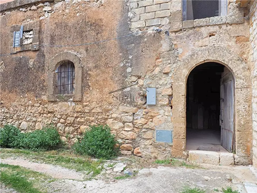 Immagine 19 di Villa in vendita  a Scicli