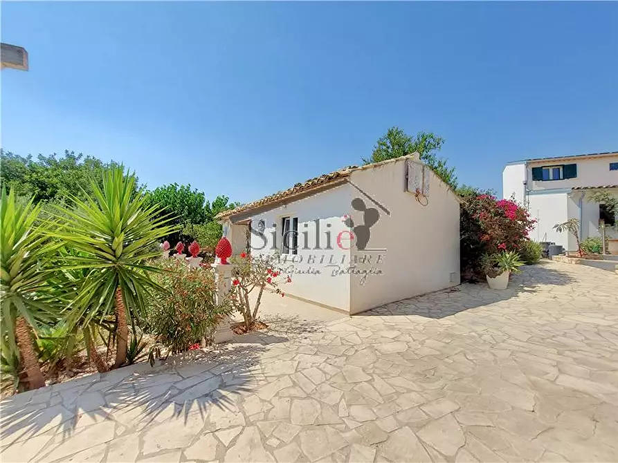 Immagine 18 di Villa in vendita  a Scicli