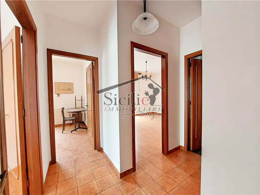 Immagine 19 di Appartamento in vendita  a Modica