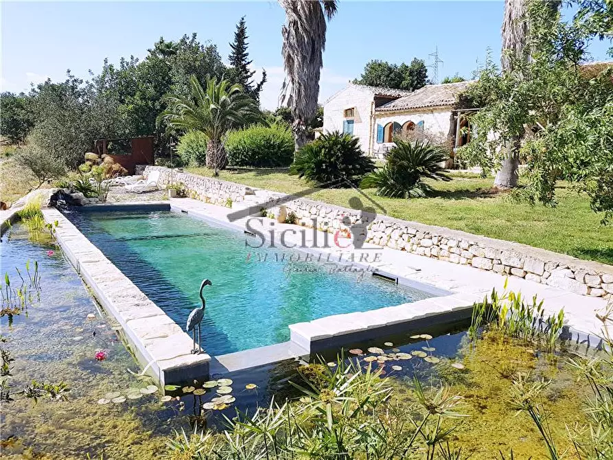 Immagine 18 di Villa in vendita  a Modica