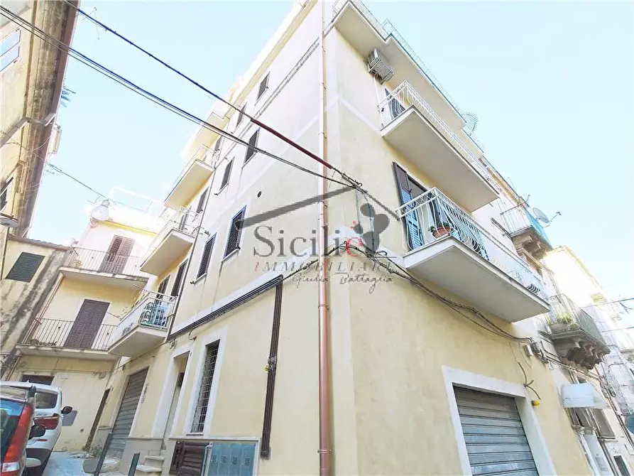 Immagine 17 di Appartamento in vendita  a Ragusa