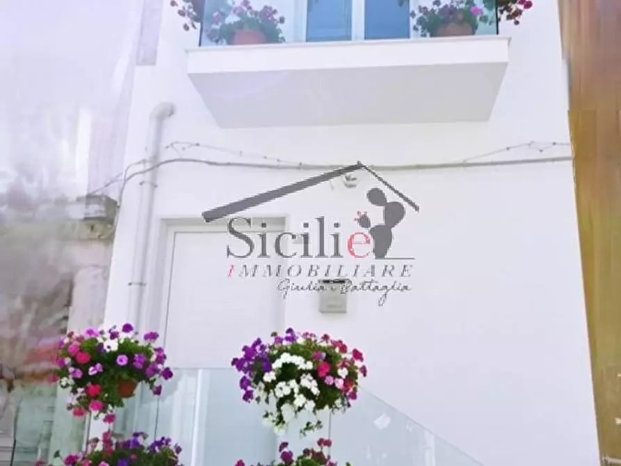 Immagine 18 di Villa in vendita  a Pozzallo