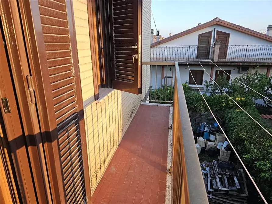 Immagine 10 di Appartamento in vendita  a Roma