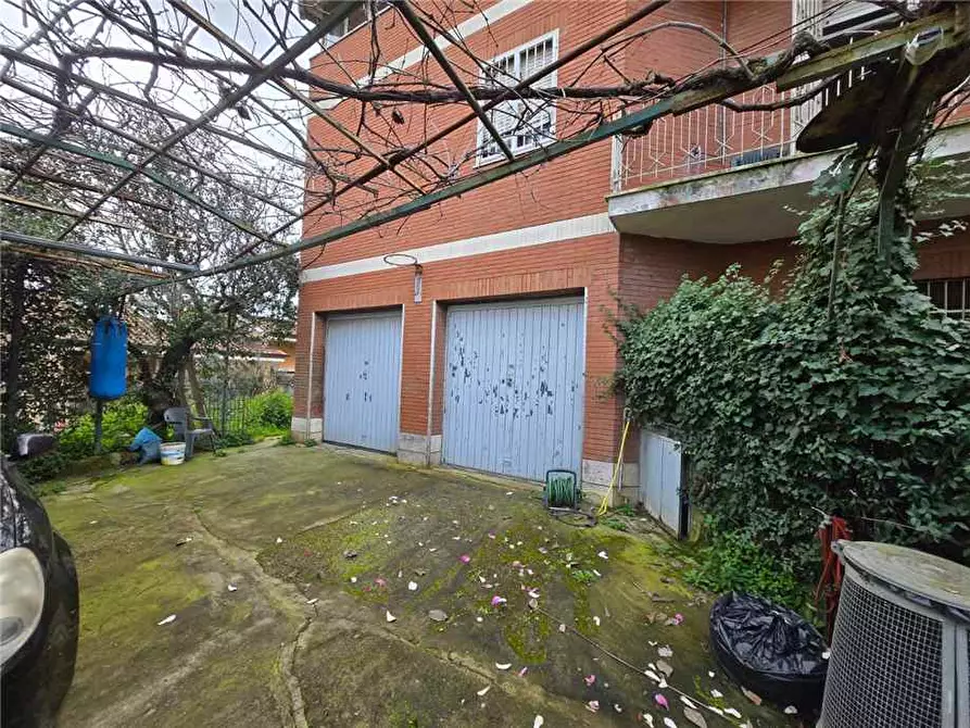 Immagine 9 di Appartamento in vendita  a Roma