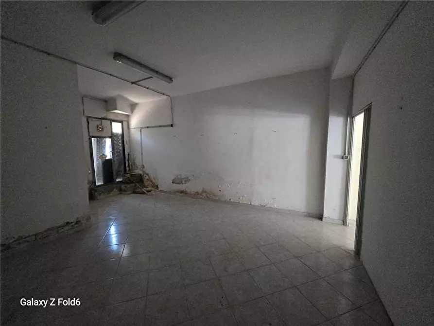 Immagine 7 di Attività commerciale in vendita  a Roma