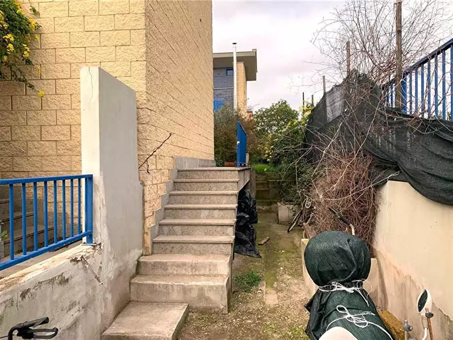 Immagine 9 di Villa in vendita  a Roma