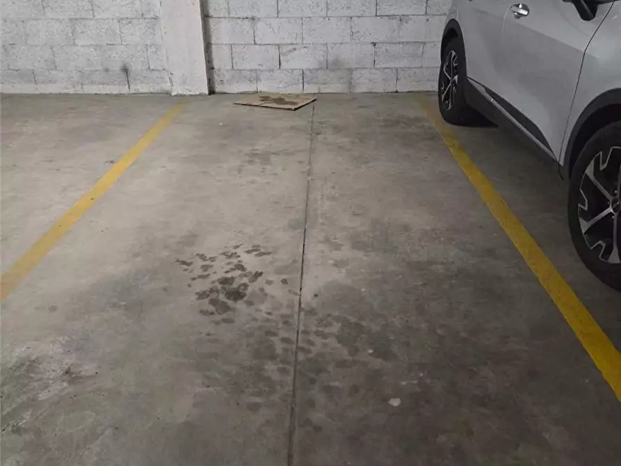 Immagine 10 di Appartamento in vendita  a Roma