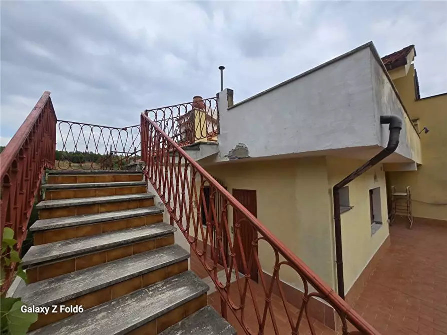 Immagine 8 di Casa bifamiliare in vendita  a Castelnuovo Di Porto