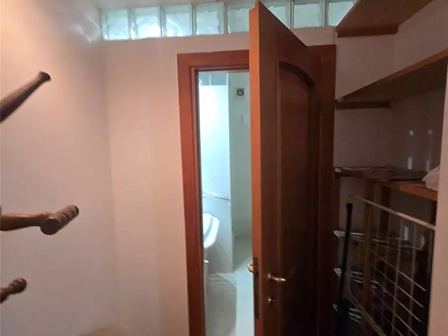 Immagine 9 di Appartamento in vendita  a Roma
