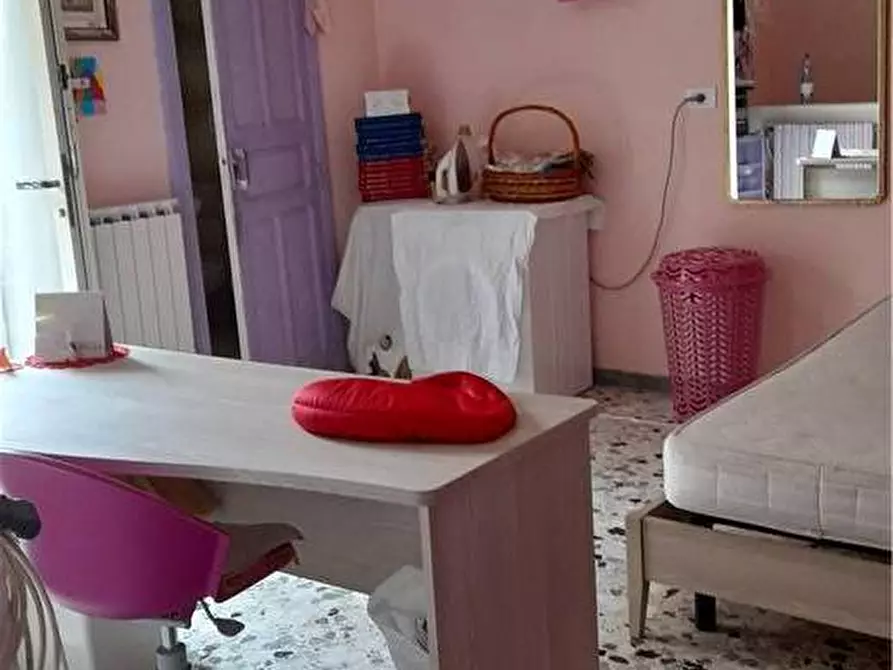 Immagine 6 di Stabile in vendita  a Sannicandro Garganico