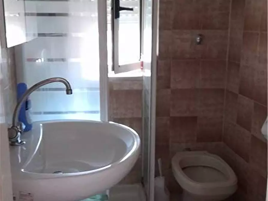 Immagine 7 di Stabile in vendita  a Sannicandro Garganico