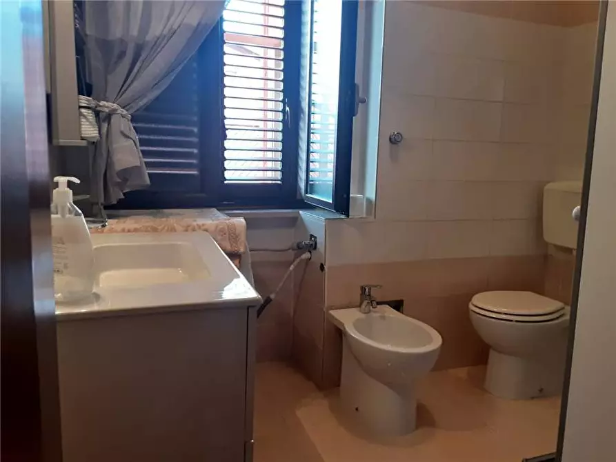 Immagine 6 di Appartamento in vendita  a Sannicandro Garganico