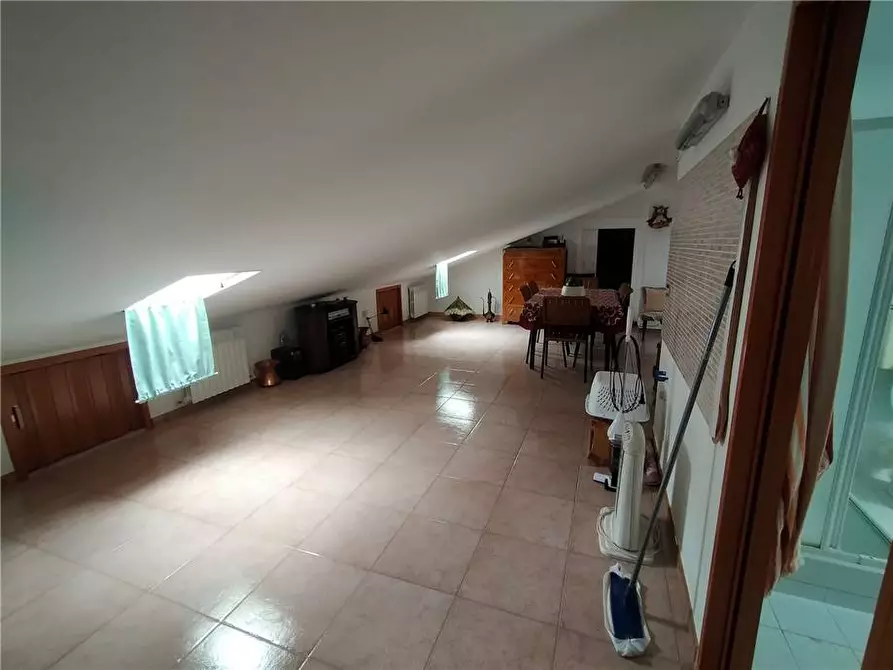 Immagine 9 di Appartamento in vendita  a Sannicandro Garganico