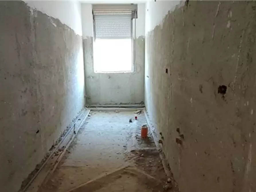 Immagine 7 di Stabile in vendita  a Sannicandro Garganico