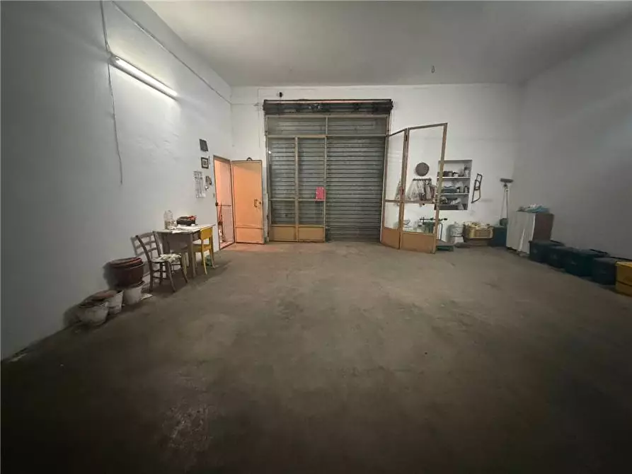 Immagine 10 di Stabile in vendita  a Sannicandro Garganico