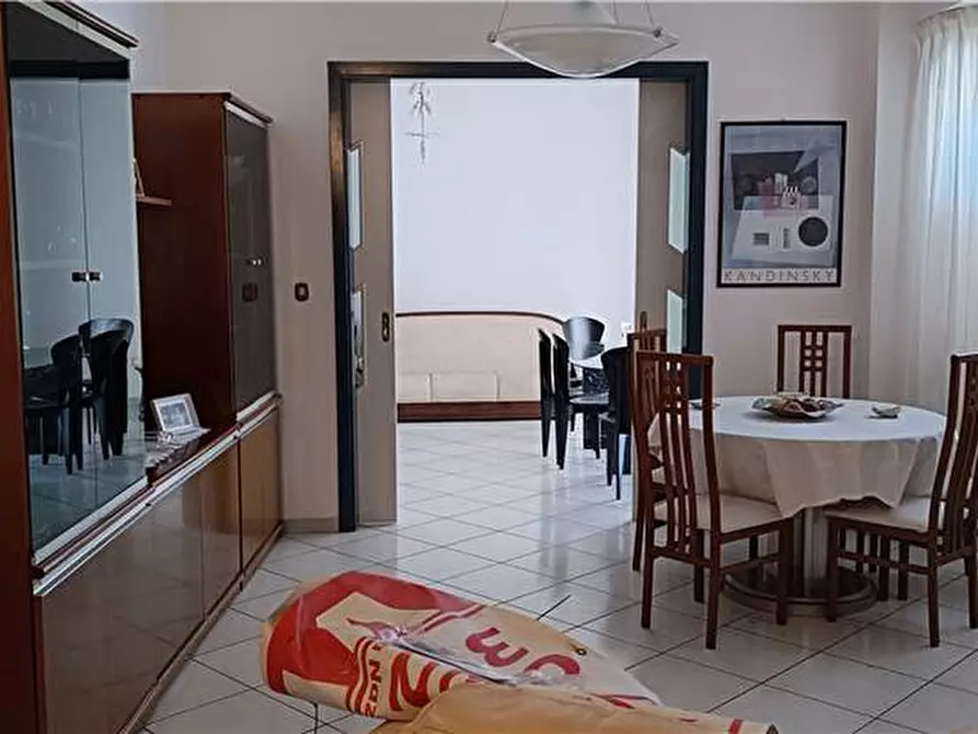 Immagine 6 di Appartamento in vendita  a Corigliano-Rossano
