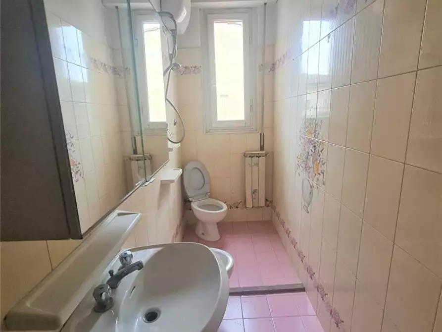 Immagine 6 di Appartamento in vendita  a Scandicci