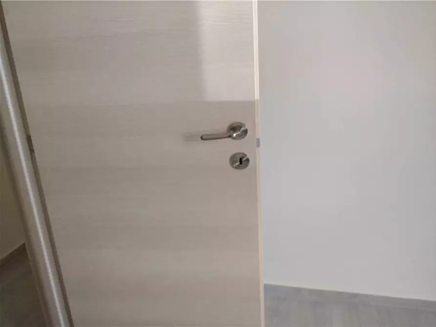 Immagine 6 di Appartamento in vendita  a Viareggio