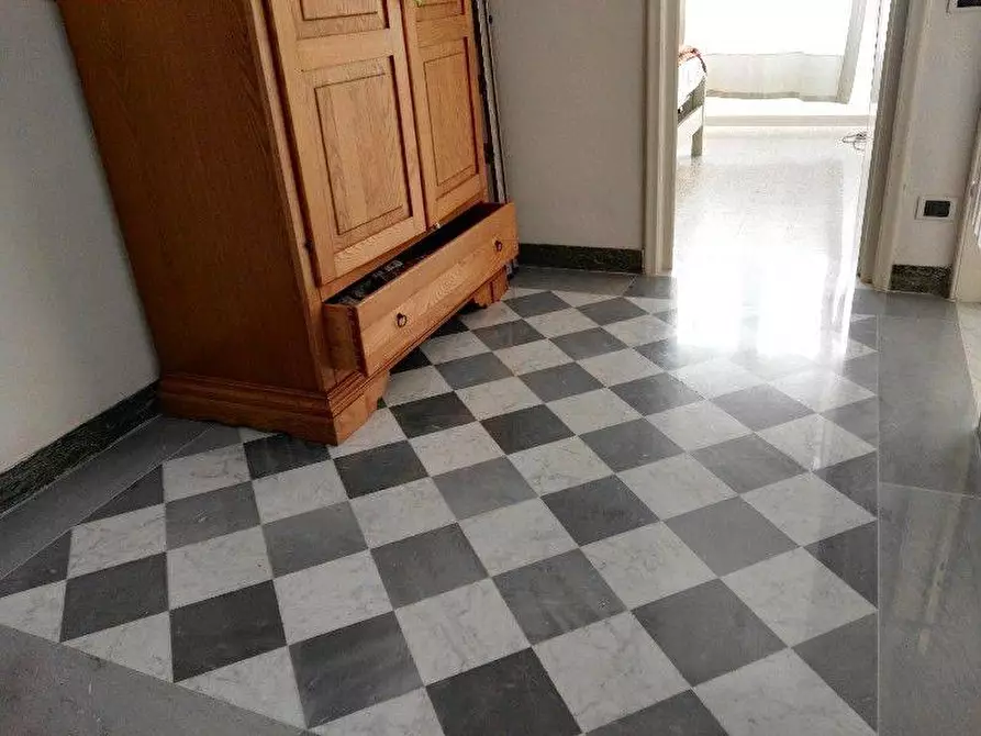 Immagine 7 di Villa in vendita  a Viareggio