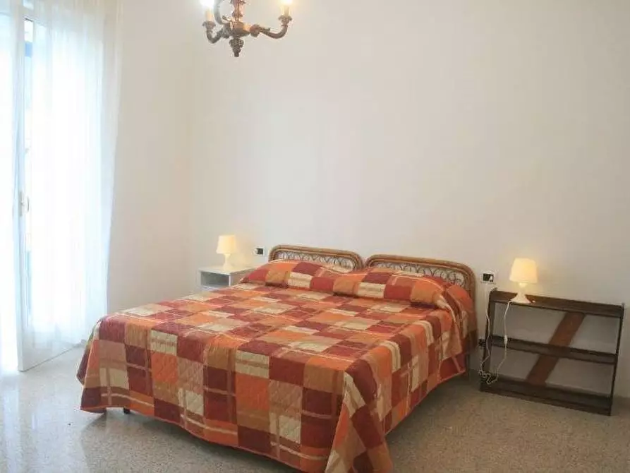 Immagine 8 di Villa in vendita  a Viareggio