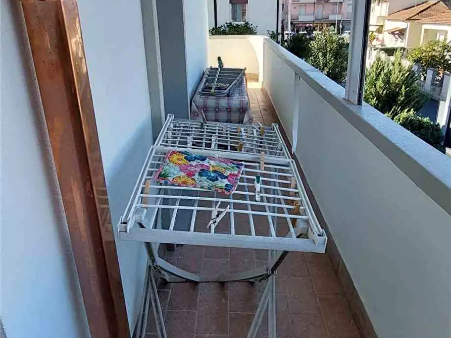 Immagine 7 di Appartamento in vendita  a Viareggio