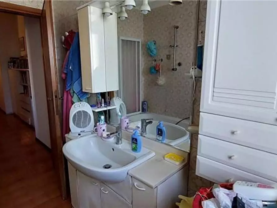 Immagine 8 di Appartamento in vendita  a Viareggio