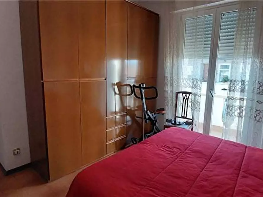 Immagine 9 di Appartamento in vendita  a Viareggio