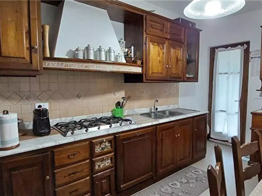 Immagine 6 di Villa in vendita  a Pietrasanta