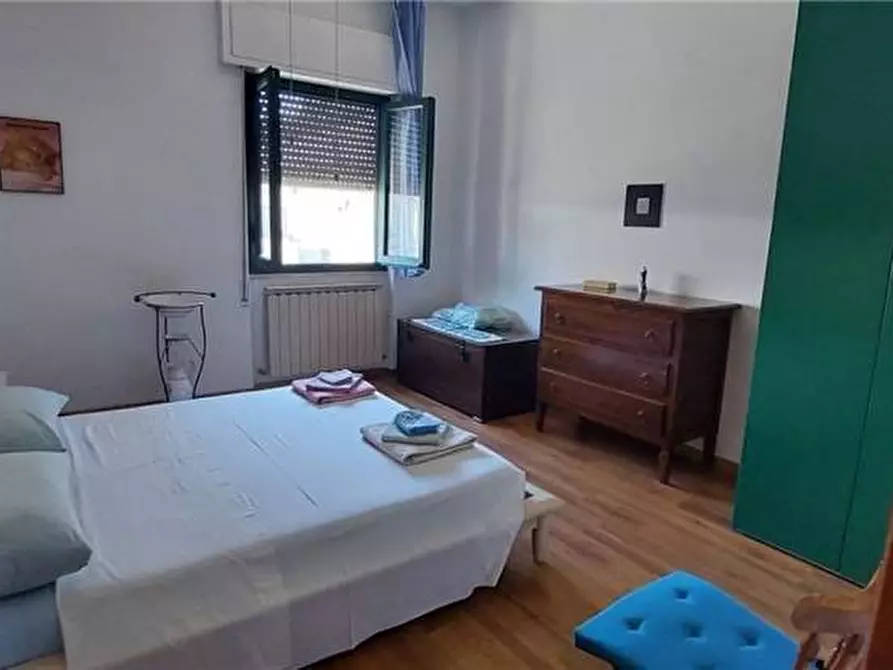 Immagine 8 di Villa in vendita  a Viareggio