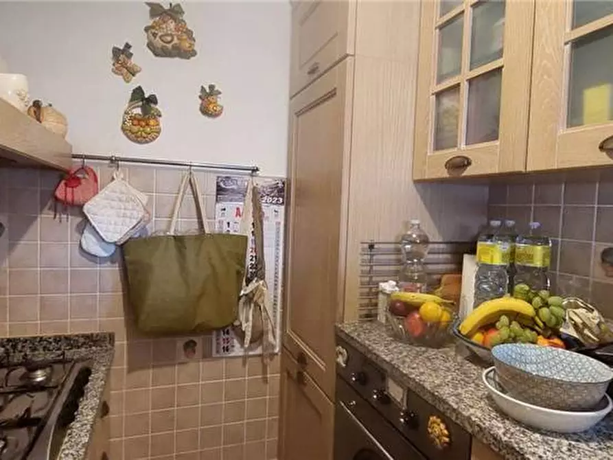 Immagine 6 di Villa in vendita  a Viareggio