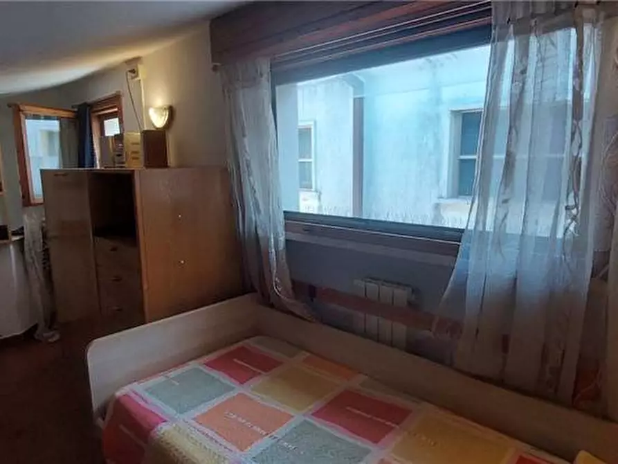 Immagine 10 di Villa in vendita  a Viareggio