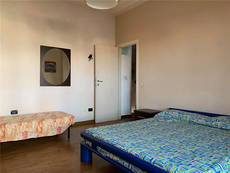 Immagine 6 di Villa in vendita  a Camaiore