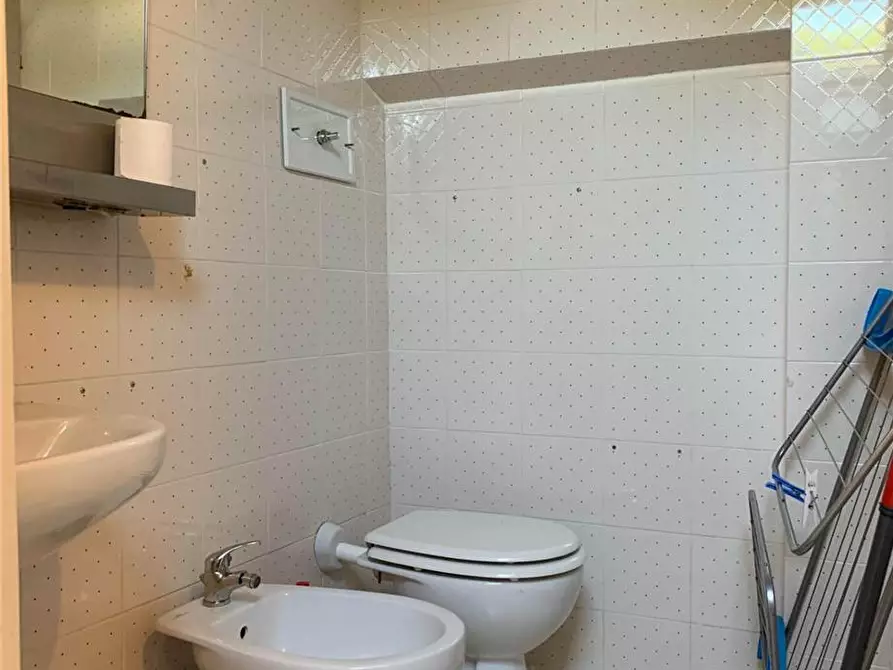 Immagine 9 di Villa in vendita  a Camaiore