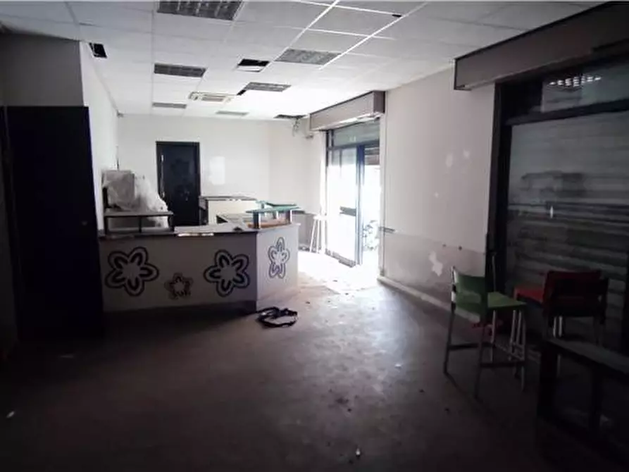 Immagine 30 di Deposito in affitto  in Via delle Sirene, 11/b a Roma