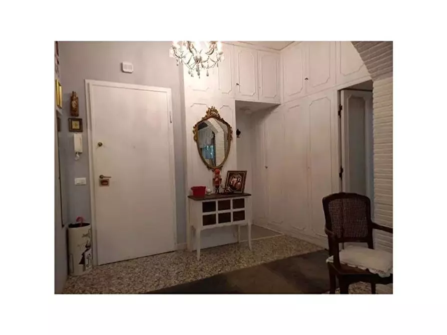 Immagine 27 di Appartamento in vendita  in Via della stazione del lido, 28 a Roma