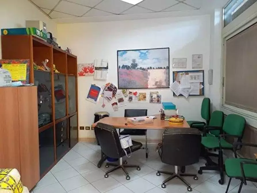 Immagine 19 di Deposito in affitto  in Via dei traghetti, 2 a Roma