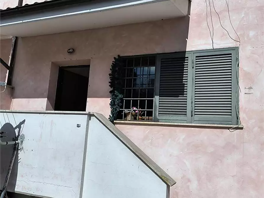Immagine 24 di Villa in vendita  in Via luigi pietrobono, 36c a Roma