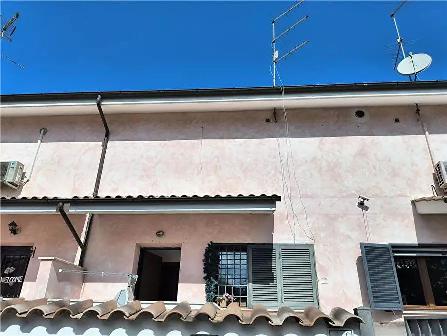 Immagine 26 di Villa in vendita  in Via luigi pietrobono, 36c a Roma