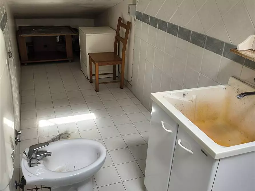 Immagine 27 di Villa in vendita  in Via luigi pietrobono, 36c a Roma