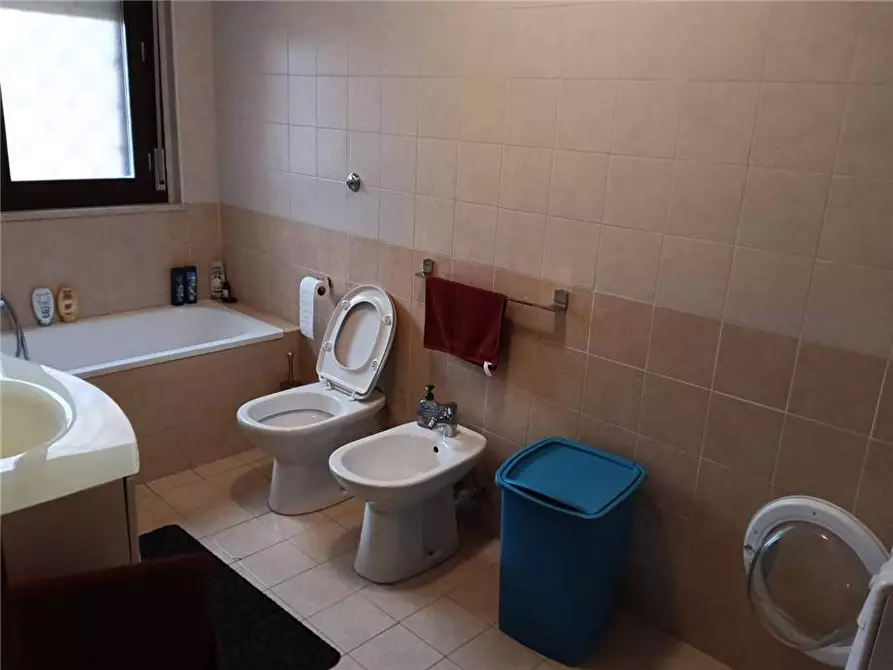 Immagine 30 di Appartamento in vendita  a Roma