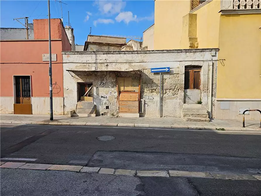 Immagine 7 di Villa in vendita  a Bari