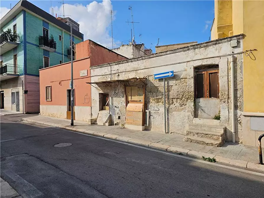 Immagine 9 di Villa in vendita  a Bari