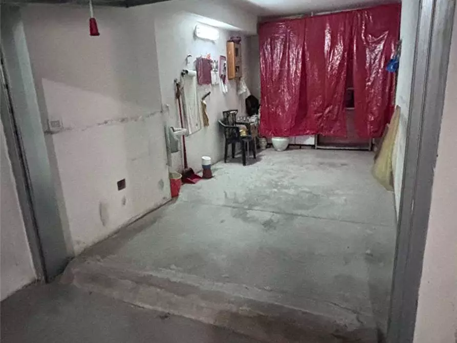 Immagine 10 di Appartamento in vendita  a Sulmona
