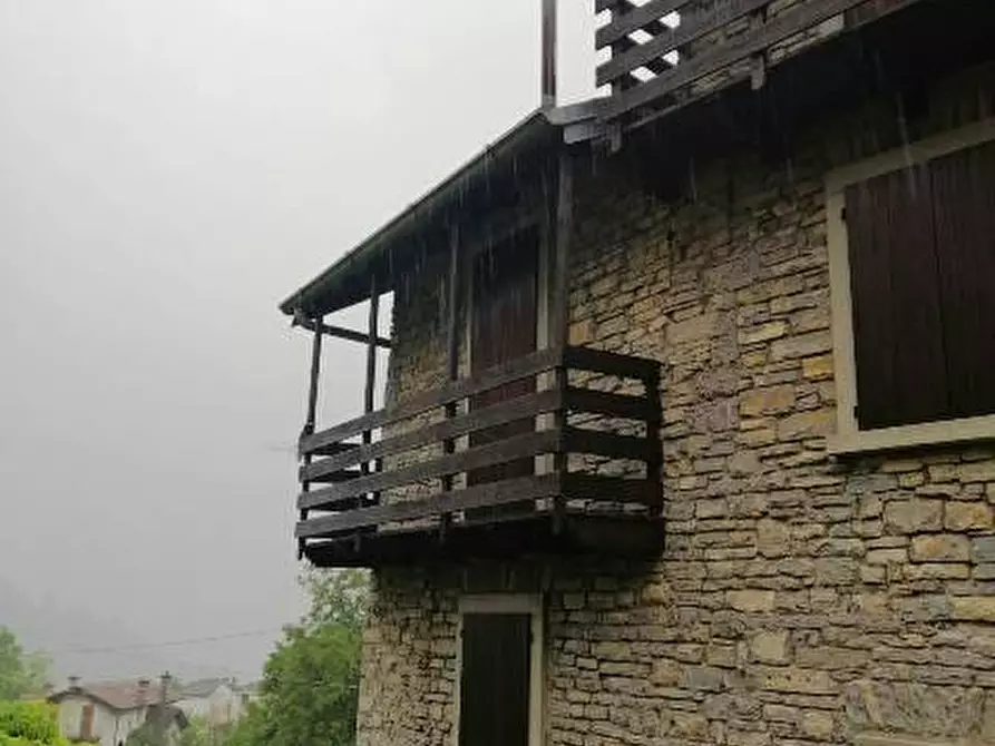 Immagine 8 di Villa in vendita  in Via Grumello a Corna Imagna