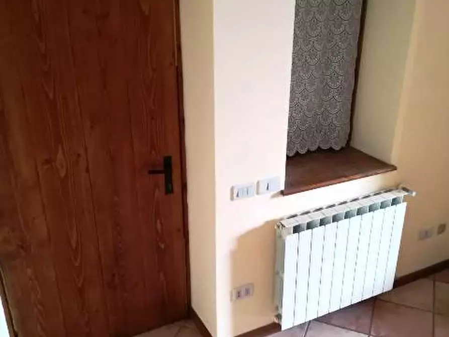 Immagine 9 di Villa in vendita  in Via Grumello a Corna Imagna