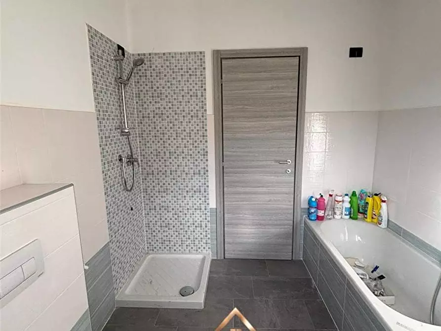 Immagine 17 di Appartamento in vendita  a Locatello