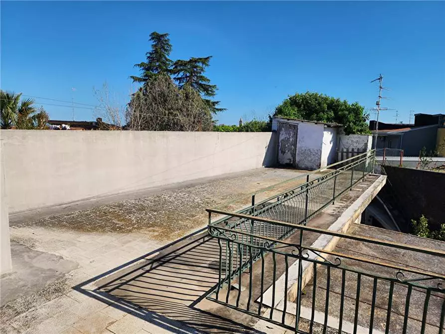 Immagine 8 di Villa in vendita  in Via Leone a Aci Bonaccorsi