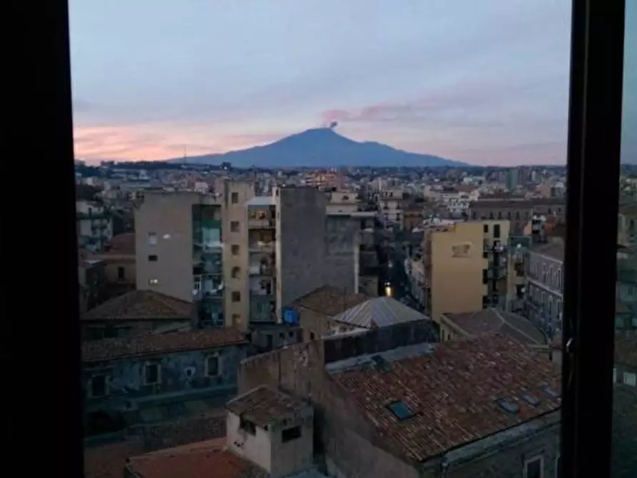 Immagine 9 di Attico in vendita  in Via via Teocrito a Catania