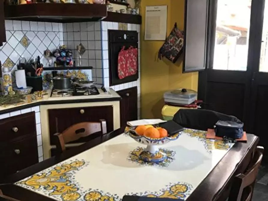 Immagine 8 di Villa in vendita  in Via Vecchia Sarro, 1 a Zafferana Etnea